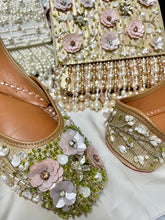 Load image into Gallery viewer, (Pre Order) Firdaus Clutch & Juttis Combo