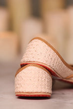 Load image into Gallery viewer, (Pre Order) Jasmine Juttis
