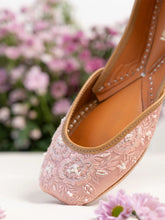 Load image into Gallery viewer, (NEW) Florene Pink Jutti