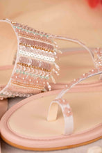 Load image into Gallery viewer, (Pre Order) Shyla Kolhapuri