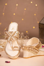 Load image into Gallery viewer, (Pre Order) Nazm Wedges