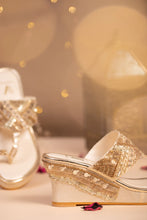 Load image into Gallery viewer, (Pre Order) Nazm Wedges