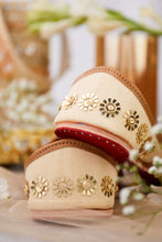 Load image into Gallery viewer, (Pre Order) Roshani Juttis