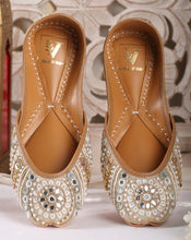 Load image into Gallery viewer, (Pre Order) Jharokha jutti