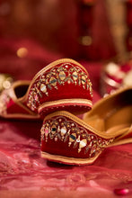 Load image into Gallery viewer, (Pre Order) Falak Red Juttis