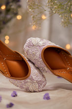 Load image into Gallery viewer, (Pre Order) Zariza Lilac Juttis