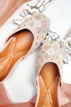 Load image into Gallery viewer, (Pre Order) Amyra Juttis