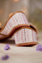 Load image into Gallery viewer, (Pre Order) Zariza Lilac Juttis