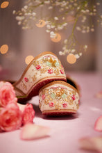 Load image into Gallery viewer, (Pre Order) Ulfat jutti