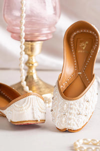 (SALE) Nafasat Juttis