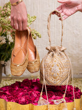 Load image into Gallery viewer, (Pre Order) Nour purse
