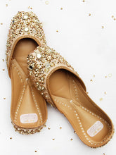 Load image into Gallery viewer, (Pre Order) Cinderella Gold jutti