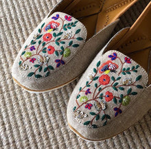 Load image into Gallery viewer, (Pre Order) Butterfly Effect Loafer